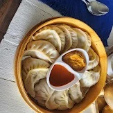 Momos